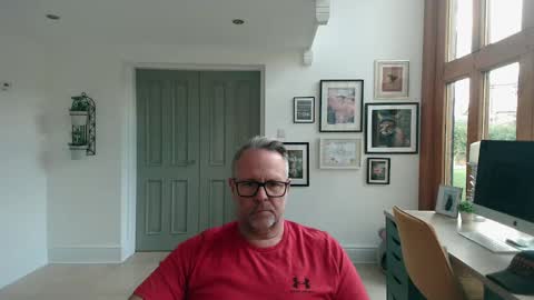 girlsandbikes online show from September 12, 11:12 am