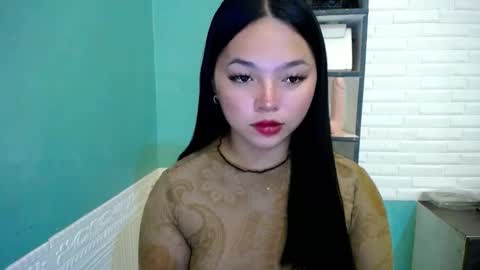 Rhaine online show from April 4, 2:07 am