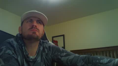 Snapshot of girthylax51 chatting on January 2, 2:11 am BIG K online show from January 2, 2:11 am