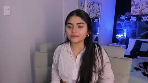 Snapshot of giselamaru chatting on October 22, 10:40 am online show from October 22, 10:40 am