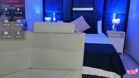     online show from December 17, 11:50 am