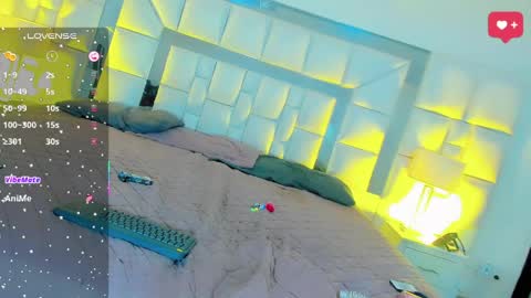 Gisel online show from March 11, 8:45 pm