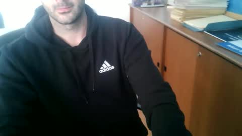 giuseppevai1 online show from December 14, 11:38 am