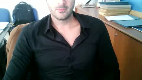 giuseppevai1 online show from October 28, 11:33 am