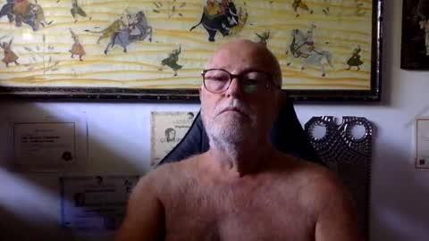 giutomma930394 online show from July 10, 9:14 am