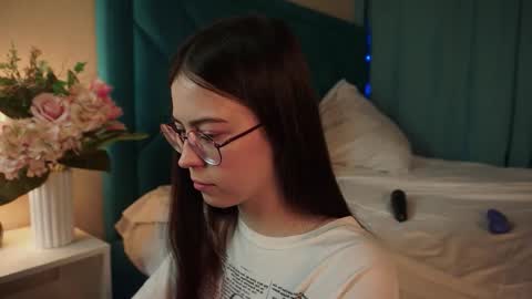 Agness online show from February 12, 2:53 pm