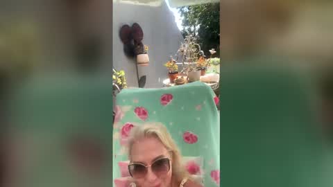 Gl1tter Barbie online show from April 1, 10:16 am