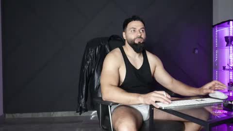 Matthew .. for short call me Matt online show from April 18, 7:07 pm