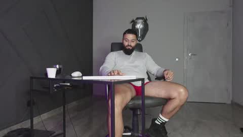 Matthew .. for short call me Matt online show from October 28, 8:32 pm