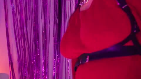 Mimi online show from February 27, 9:29 pm