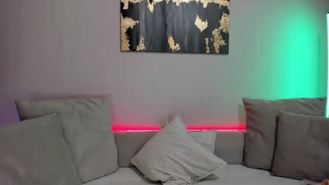 Gloria online show from February 19, 10:45 am