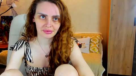 Gloria Wood online show from May 23, 7:21 pm