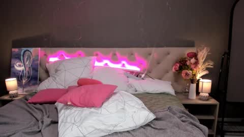 gloriaa_scott online show from February 15, 7:51 am