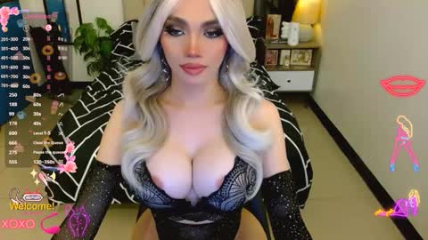 Snapshot of glorious_kim chatting on September 15, 5:09 am Kim - DONT FORGET TO FOLLOW AND GIME THUMBS UP online show from September 15, 5:09 am