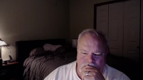 Snapshot of gmctruckguy chatting on September 23, 12:59 am gmctruckguy online show from September 23, 12:59 am