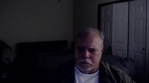 Snapshot of gmctruckguy chatting on October 11, 5:05 pm gmctruckguy online show from October 11, 5:05 pm
