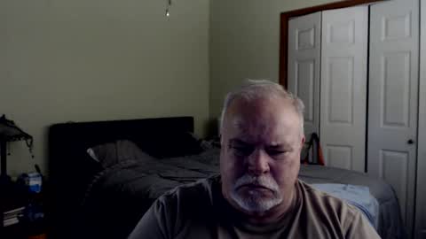Snapshot of gmctruckguy chatting on October 15, 5:47 pm gmctruckguy online show from October 15, 5:47 pm