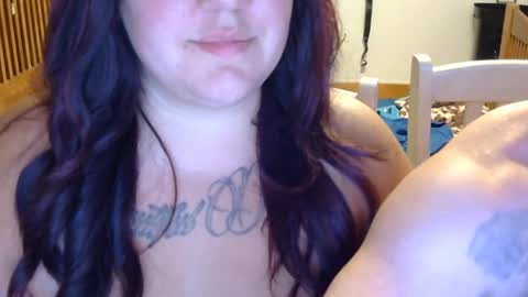 GMILFMOMMY online show from August 7, 4:44 am