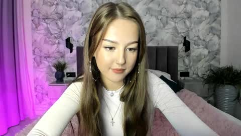 Lina online show from October 18, 11:03 am