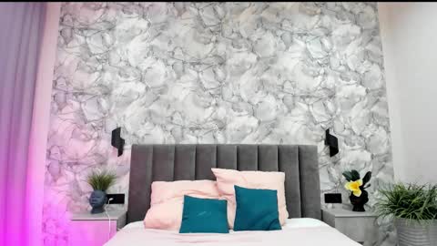 Lina online show from January 9, 8:42 am