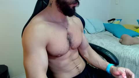 god hunkules online show from February 18, 7:35 pm