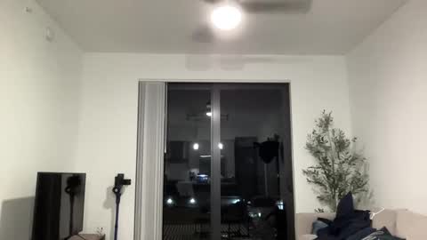 MuscleFindomBoi online show from December 4, 2:36 am