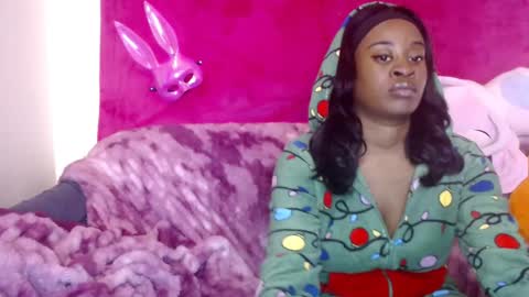 goddess_aaliyah online show from December 13, 12:50 pm