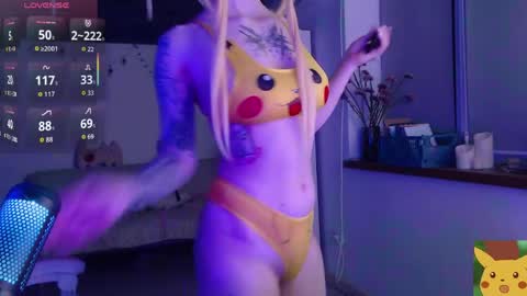 Akiko online show from March 30, 5:24 pm