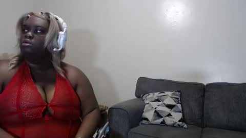 Madame Jackie online show from December 14, 6:41 am