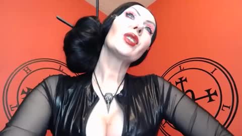 Snapshot of goddessmidnight chatting on December 26, 6:33 pm GODDESS MIDNIGHT online show from December 26, 6:33 pm