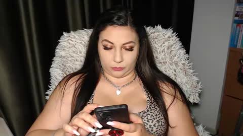 Mistress Mary online show from November 4, 9:05 pm