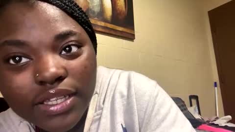 Snapshot of goddessnyia chatting on January 21, 2:33 am goddessnyia online show from January 21, 2:33 am