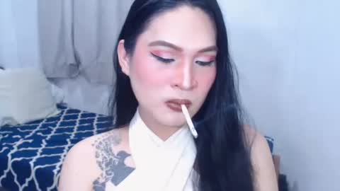 QUEEN JANE online show from May 2, 7:08 pm