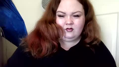 godessisabella online show from March 10, 4:03 pm