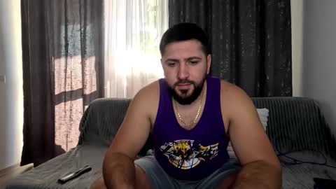 gold_alpha_boy online show from November 1, 8:46 am