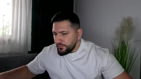 gold_alpha_boy online show from February 4, 8:40 am