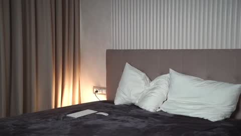 Snapshot of gold_blond chatting on February 7, 9:37 am Olivia online show from February 7, 9:37 am