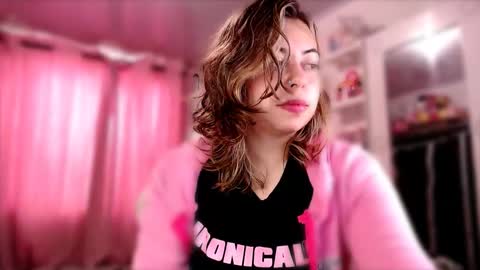 golden_gingerkitty online show from February 24, 1:47 pm