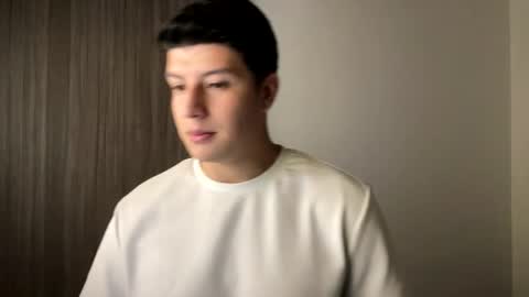 goldenknight33 online show from October 24, 4:41 pm