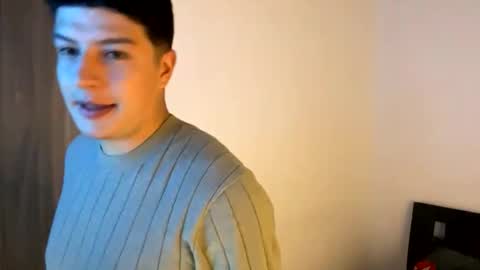 goldenknight33 online show from December 2, 4:38 pm