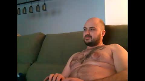 goldenspainboy online show from December 19, 11:33 pm