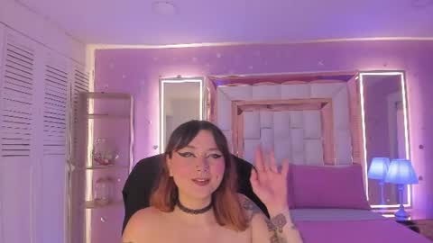 goldentemptation_ online show from July 10, 8:46 pm