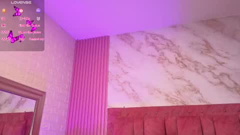 goldilockss15 online show from April 16, 11:10 am