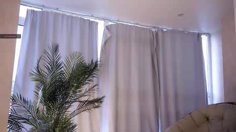 angel online show from October 13, 5:09 am