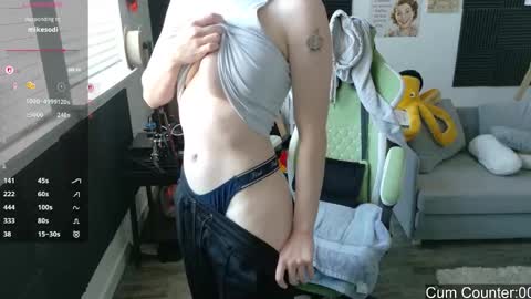 gomoreup online show from December 15, 8:05 pm