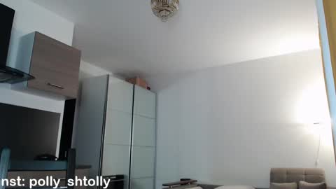 Snapshot of good__choice chatting on September 20, 1:03 pm Polly online show from September 20, 1:03 pm