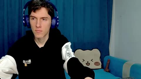 Luca online show from April 7, 3:03 pm