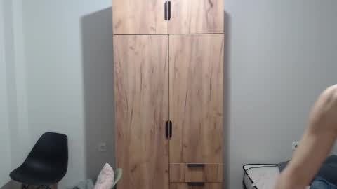 goodgg229975 online show from November 18, 11:26 pm