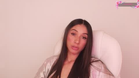 Rose  online show from December 4, 9:09 am