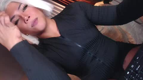 Samantha online show from April 13, 3:33 am